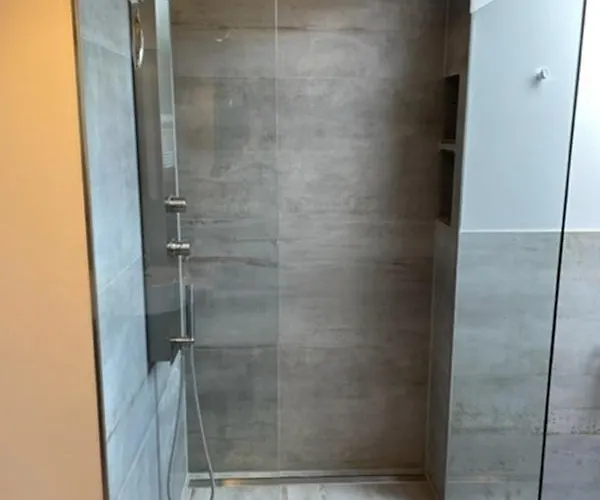 公寓 Zimmermanns 1 *